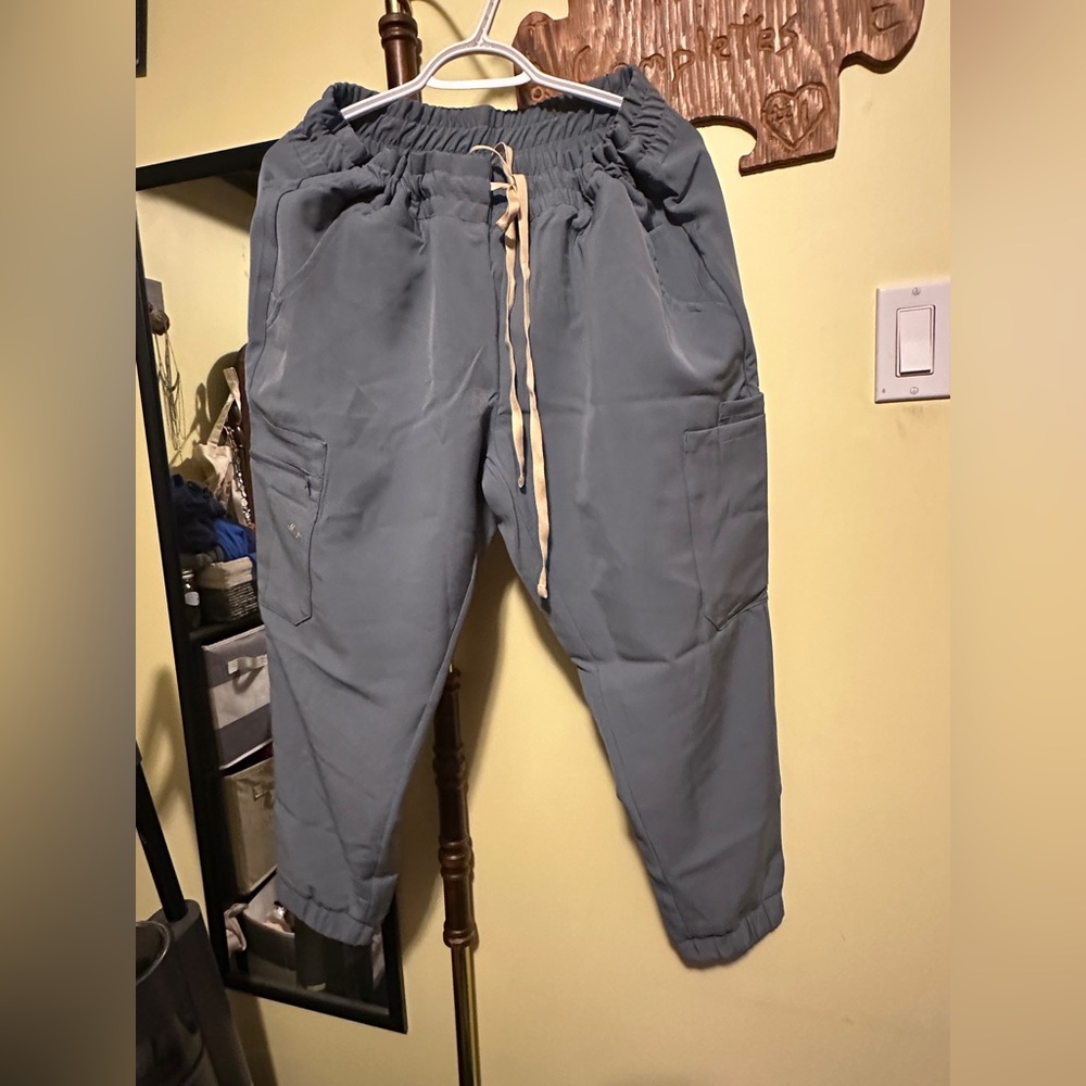 Luuna ASTRA 11-POCKET SCRUB JOGGER ocean grey size XL petite length.